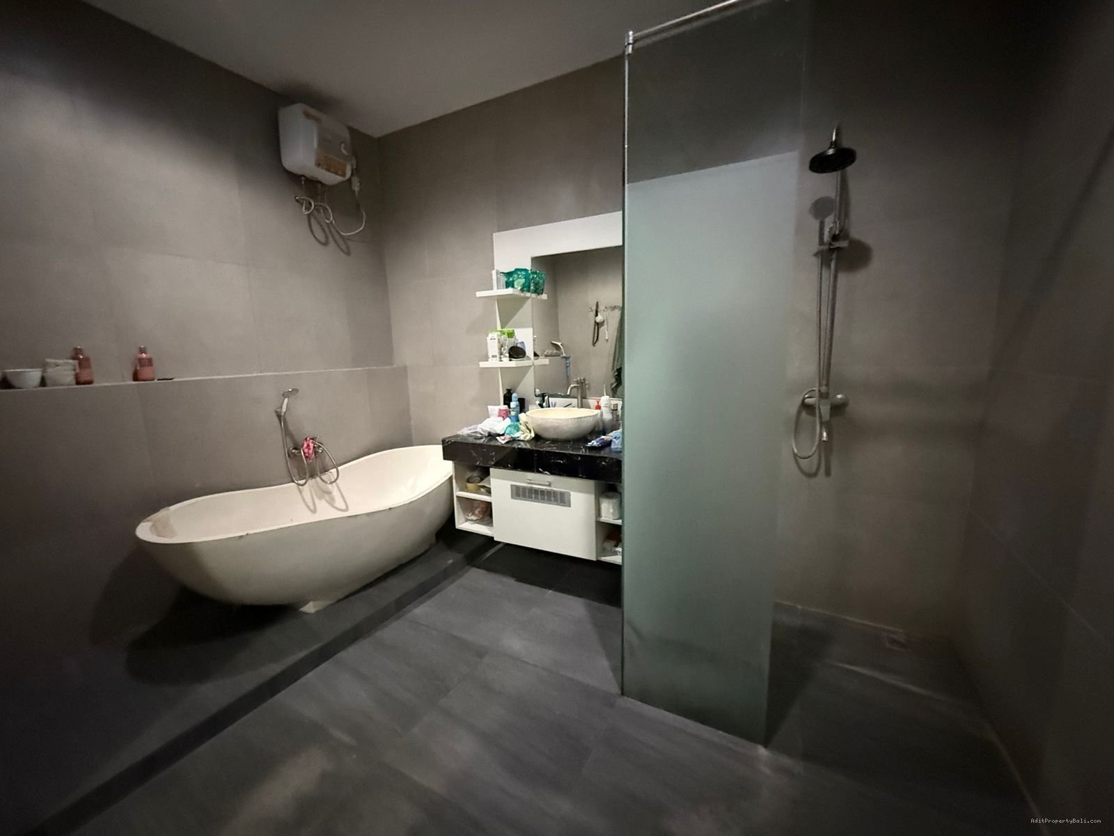 rumah minimalis ganda pura