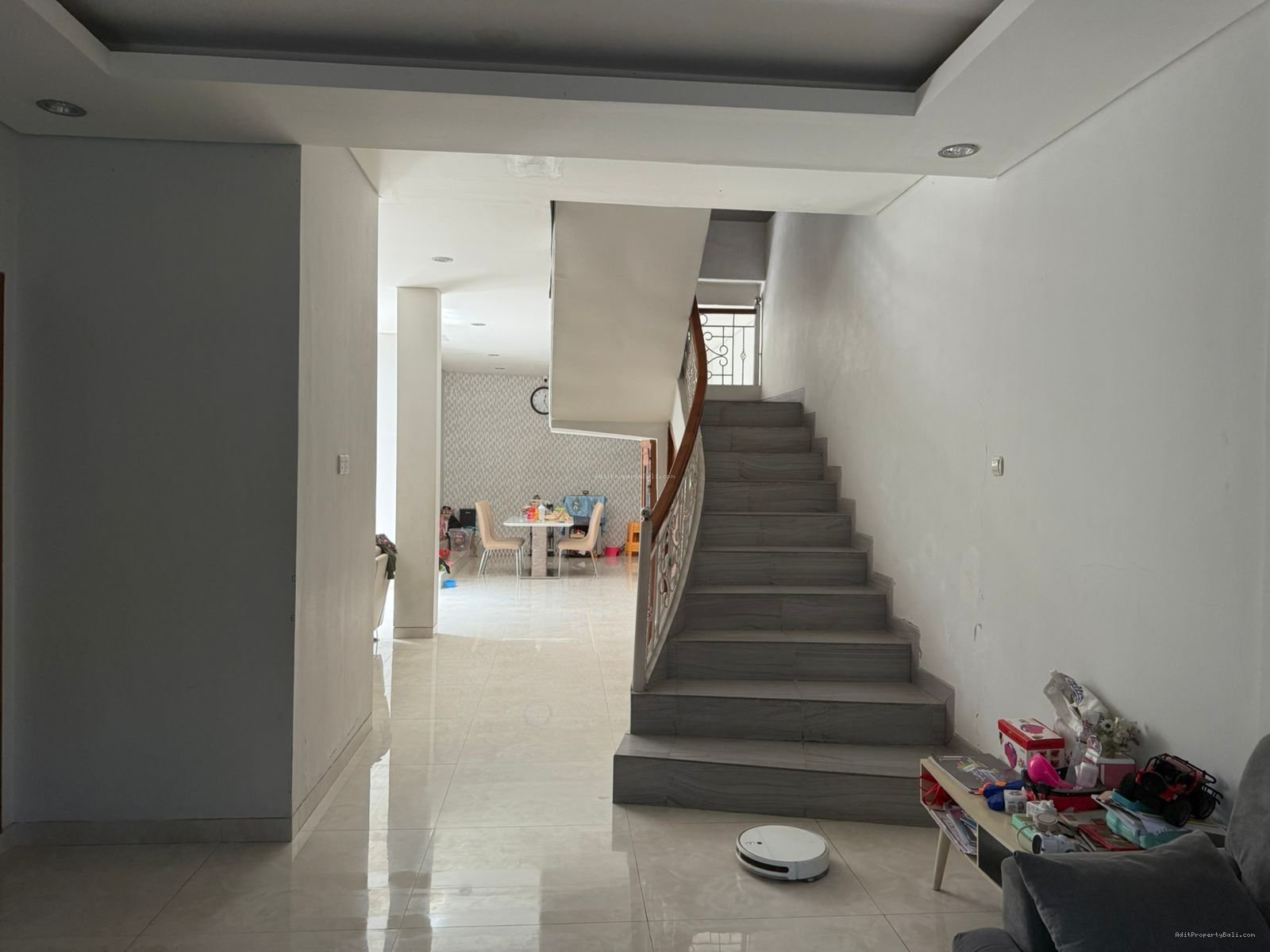 rumah minimalis ganda pura