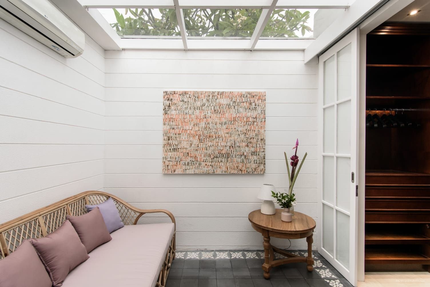 villa lantai 1 bumbak