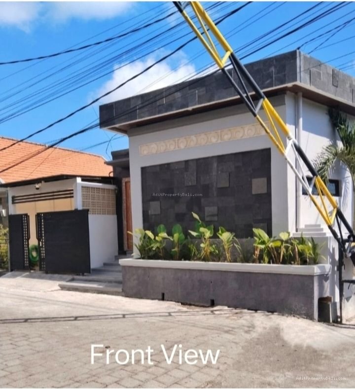 villa taman griya