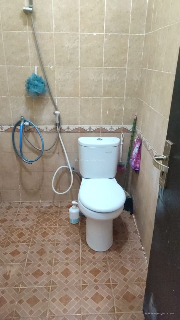 rumah renon dps