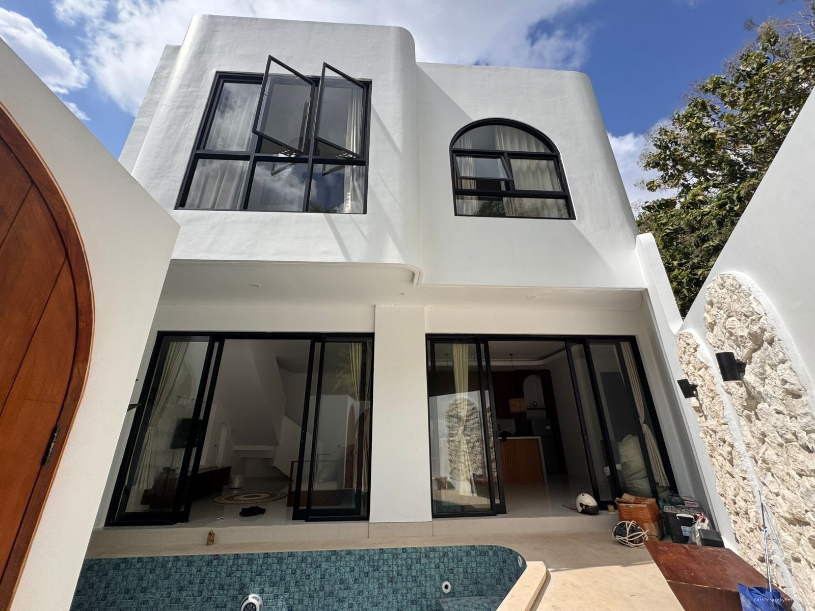 villa bukit hijau jimbaran