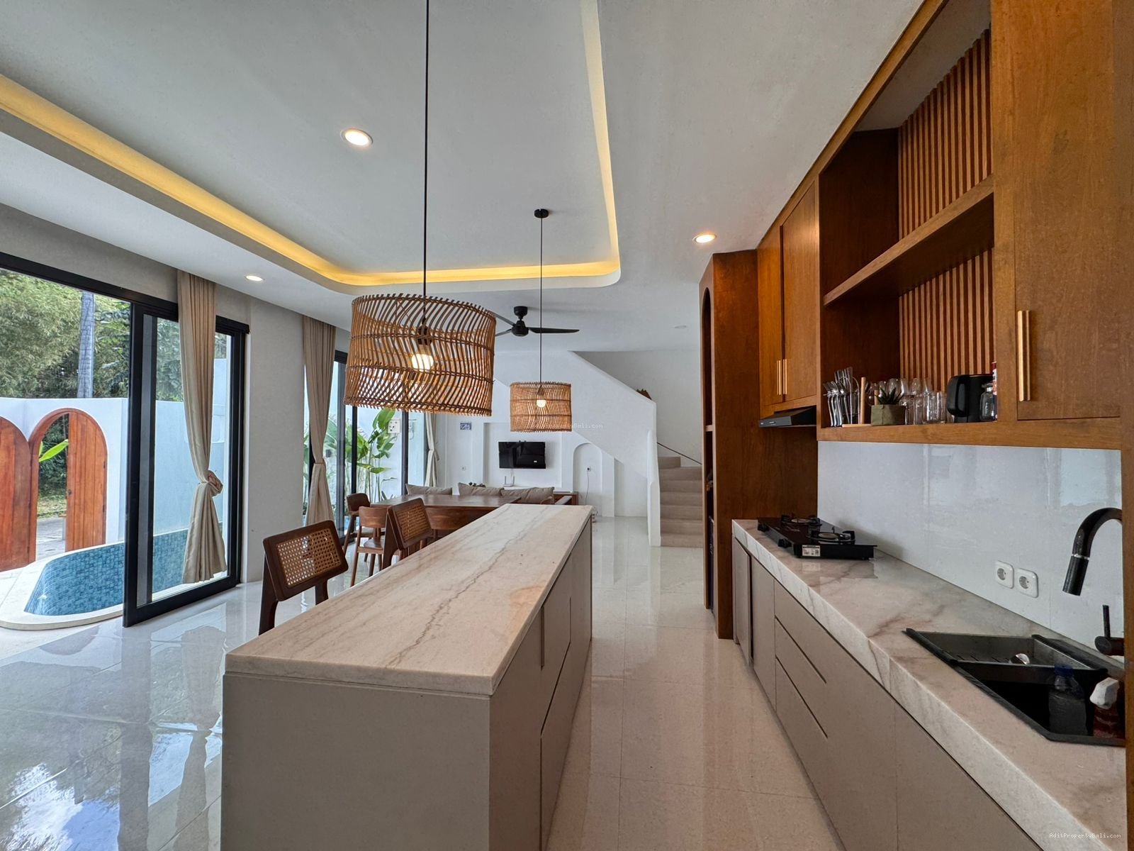 villa bukit hijau jimbaran